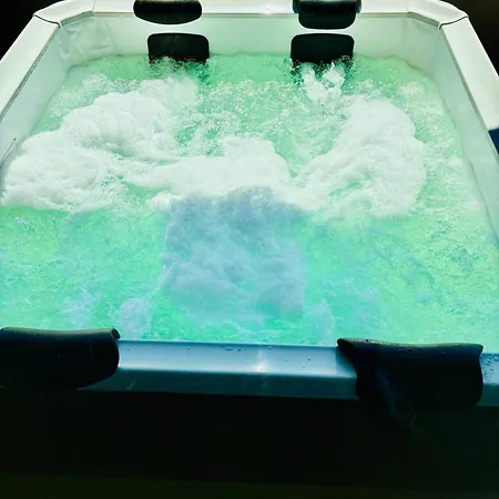 Penthouse Jacuzzi Seaview Lägenhet Makarska